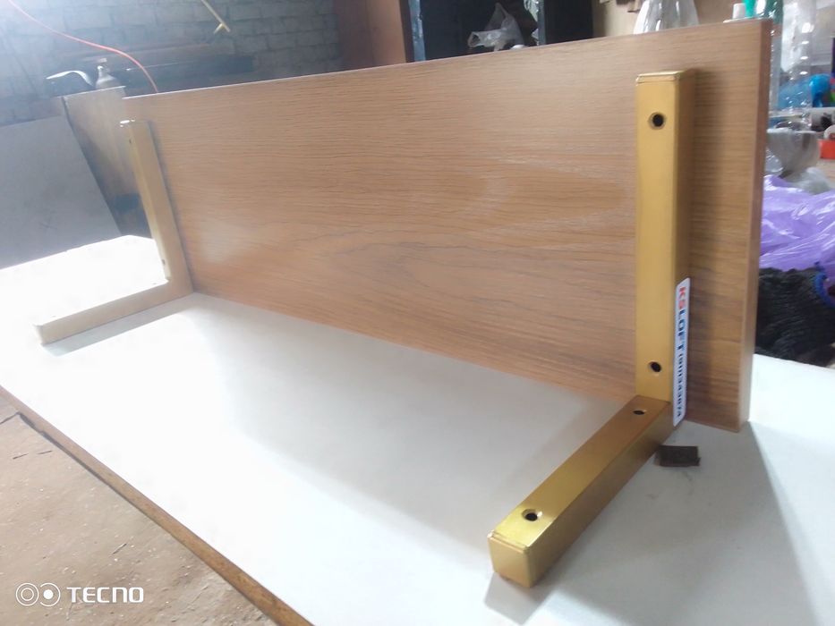 Кронштейны для полок. крепление.С листа. Хорошего качества. Полка