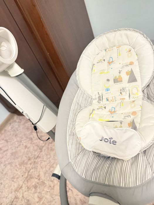 Шезлонг Joie до 5мес