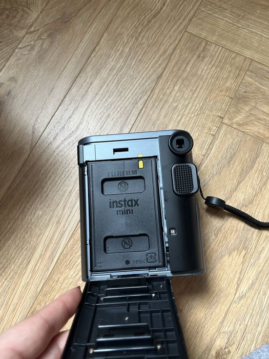 Фотоопарат маменьальной печати instax mini 41