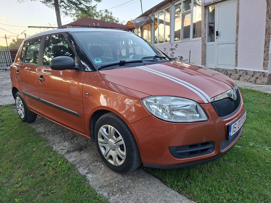 Skoda fabia 2 * facelift *numere rosii valabile 3luni
