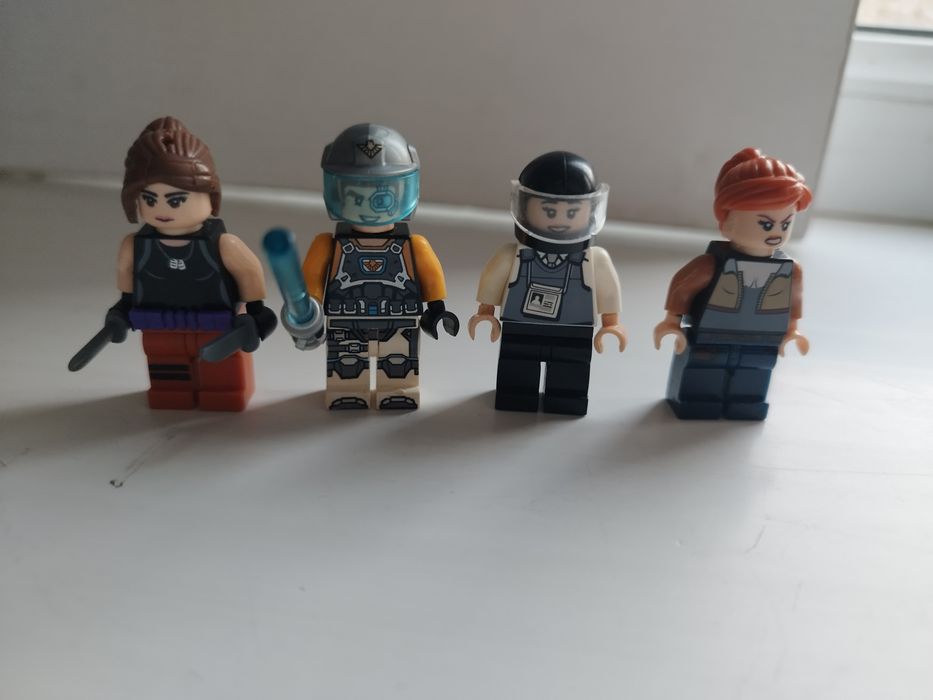 Лего фигурки сити и прочее(только Китай)