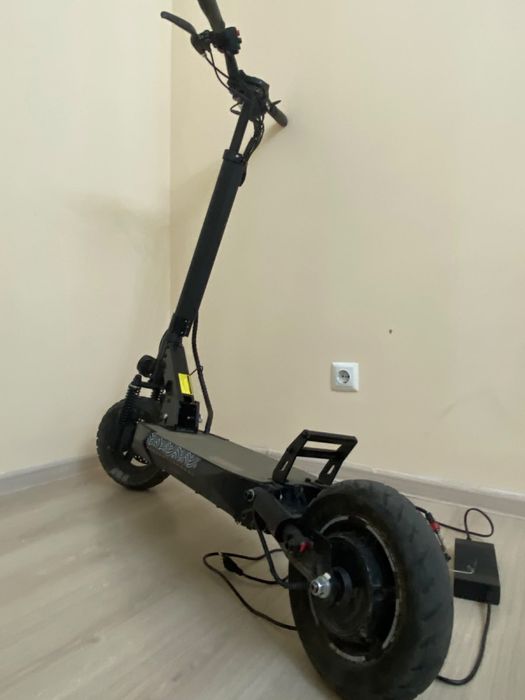 ПРОДАМ! электро самакат KUGGO M4PRO КАСТОМ