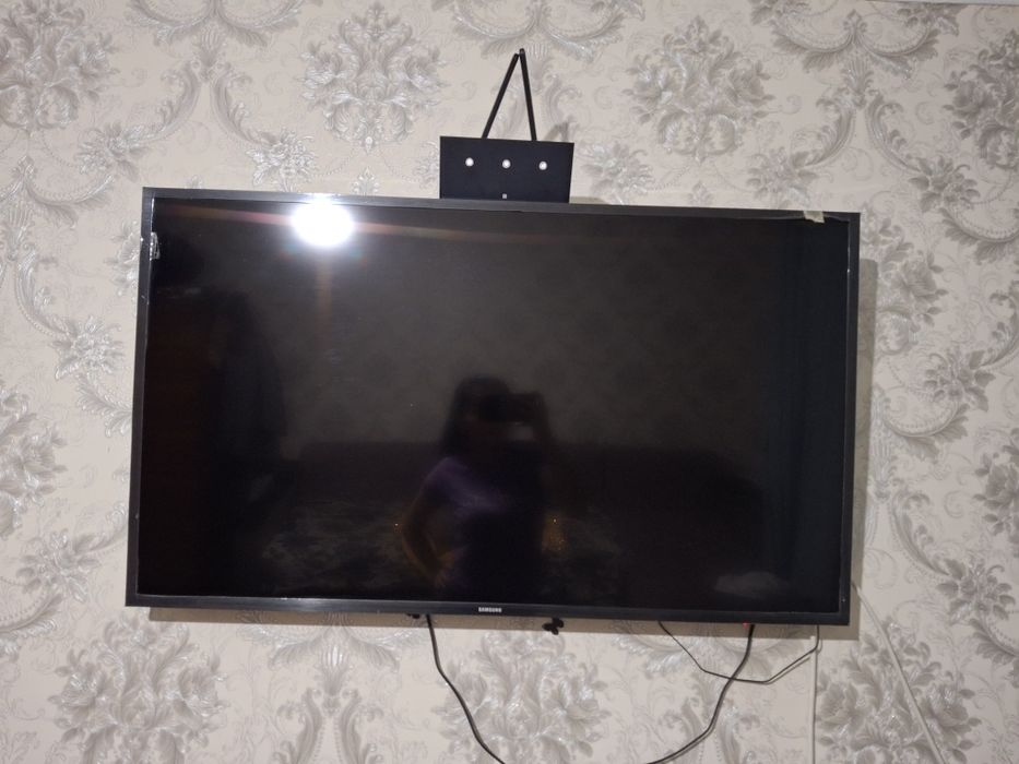 Телевизор самсунг сатылады