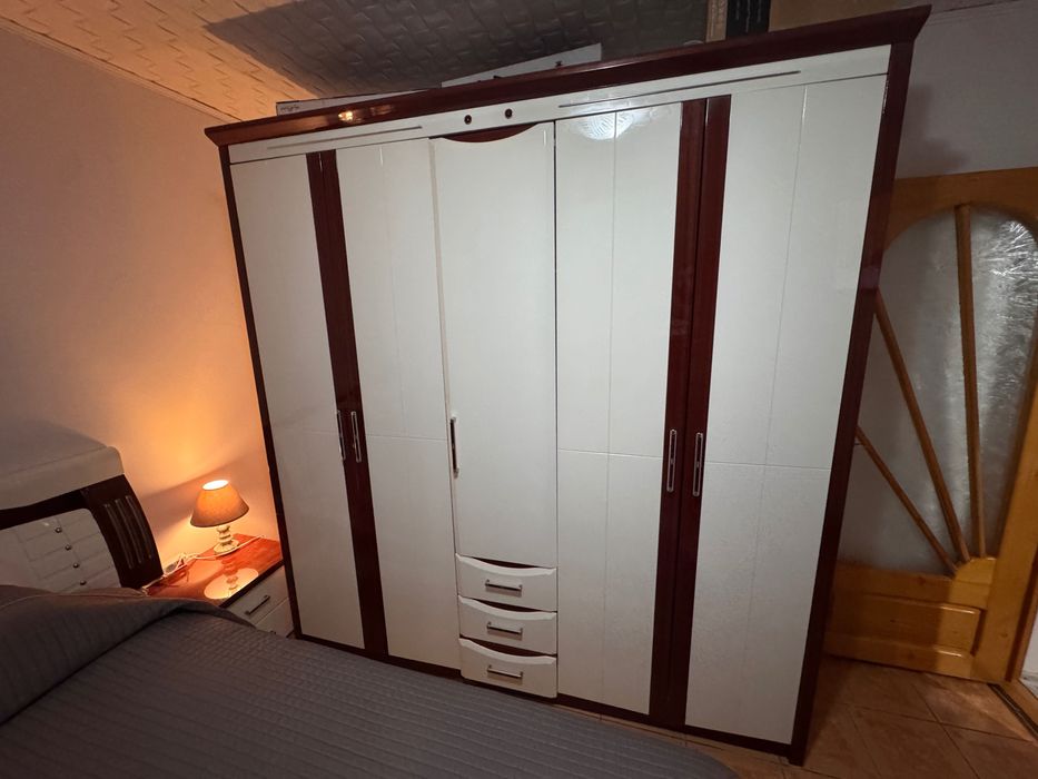 Vând dormitor complet