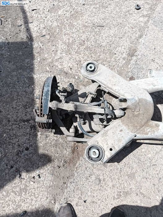 Punte Spate cu Fuzete Audi A8 D3 2003 - 2010 Cod 4E0505235F [X3680]