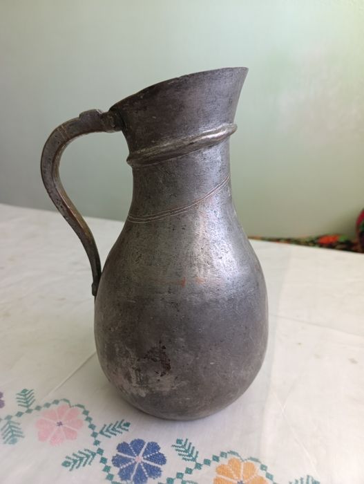 Кувшин антикварный