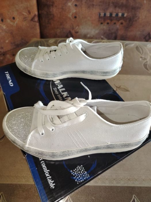 Женски обувки walkmaxx