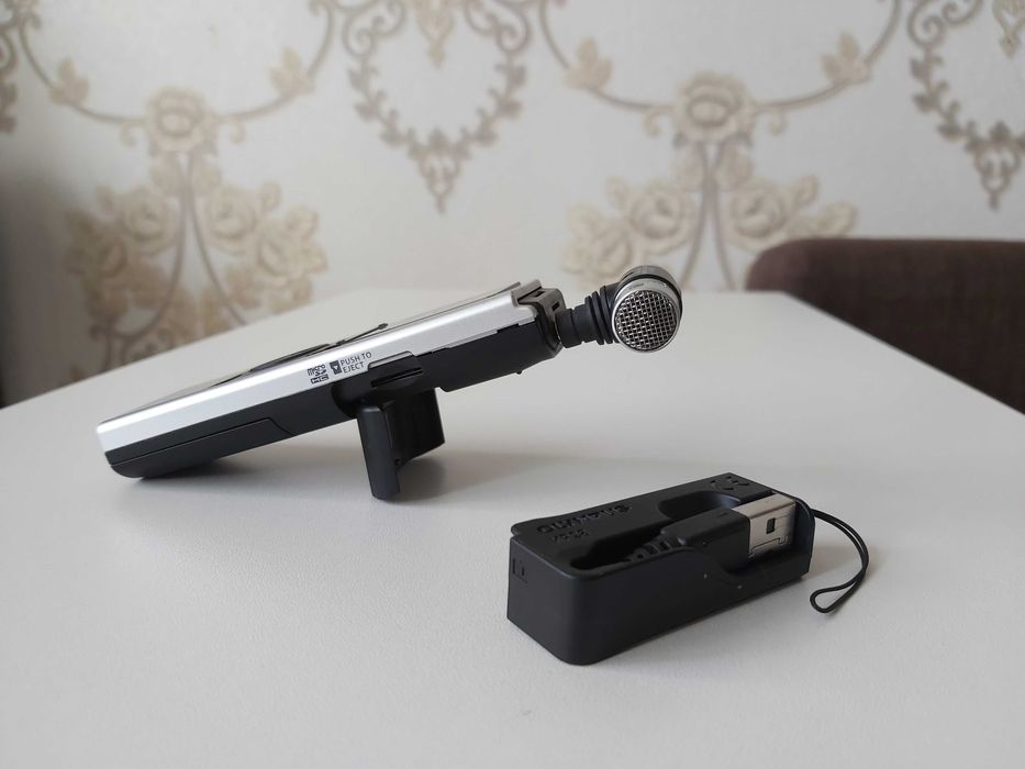 Диктофон Olympus VN-732PC + доп.микрофон