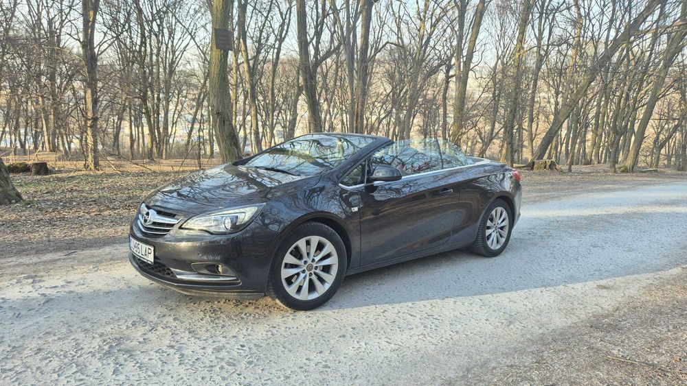 Opel Cascada Cabrio 1.6 Turbo Benzină 170 CP • Automată • Piele • 120.