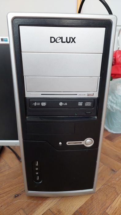 Настолен компютър Delux