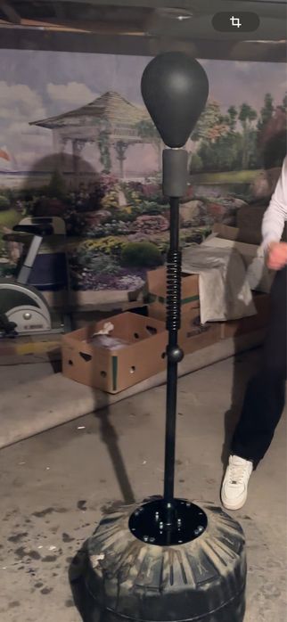 Продается напольная боксерская груша