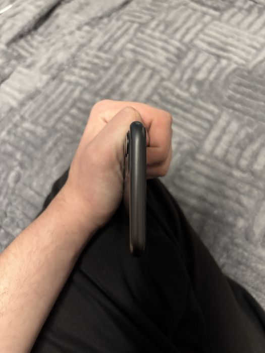 Iphone 11 64gb. 100акб