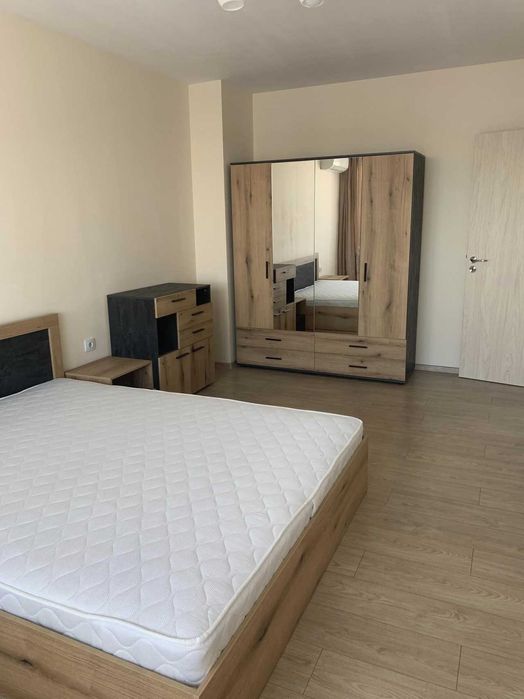 Двустаен апартамент в Кючук Париж