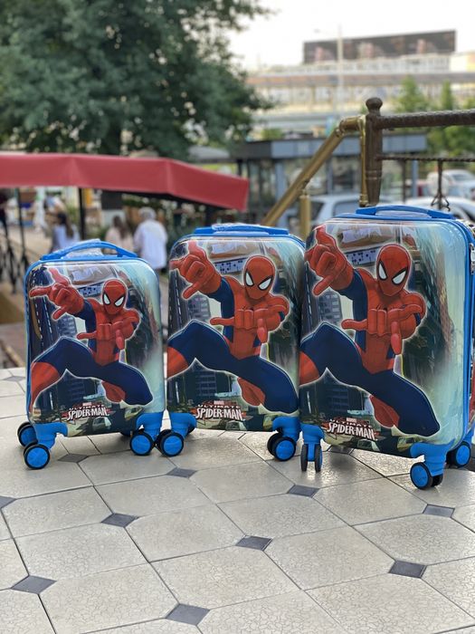 Детскиий чемодан