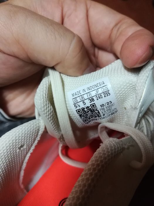 Gheate NOI Adidas Crampoane fotbal nr 38