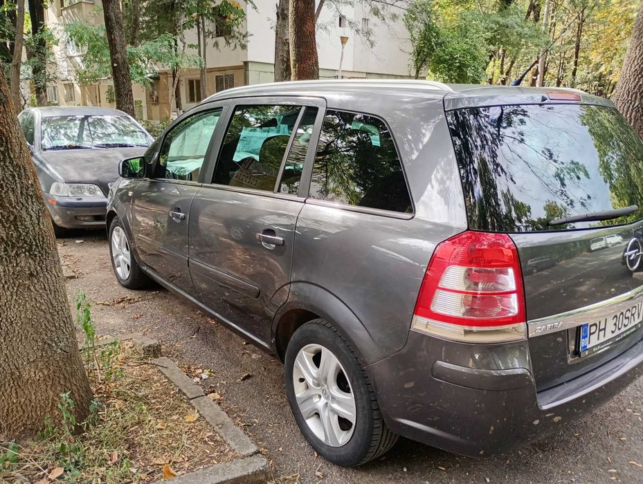Vânzare autoturism monovolum