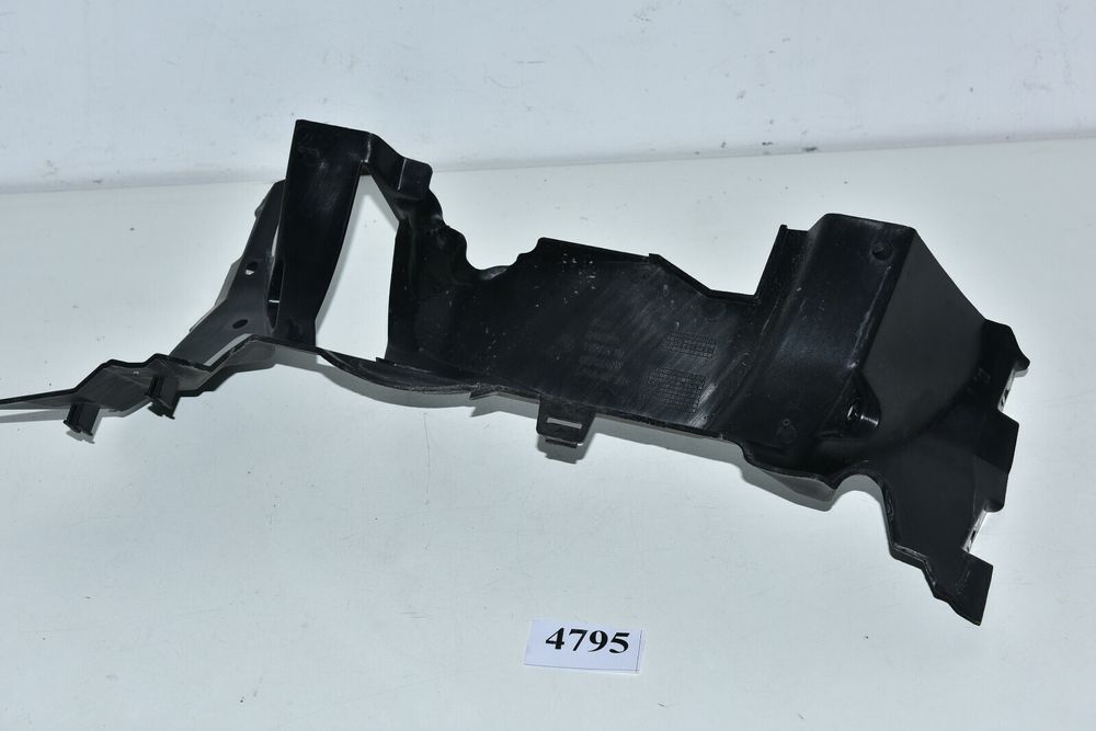 BMW F900XR K84 Conductă de evacuare a aerului 46638403904