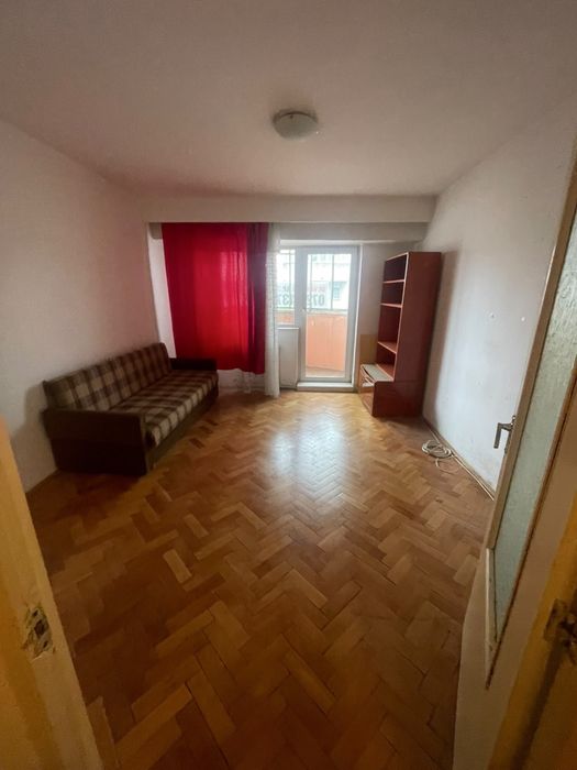 P.F. Vind ap 3 camere decomandate marasti centru