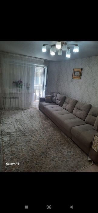 Продаётся трёх комнатная квартира
