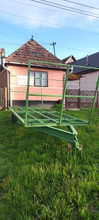 Trailer baloti  remorca agricola