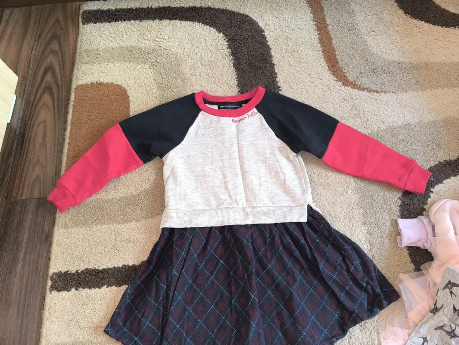 Голям лот дрешки 104ръст DKNY,H&M