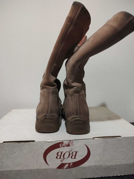 Cizme BOB piele intoarsa crem