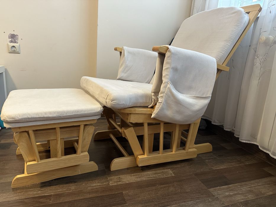 Стол и табуретка с функция люлеене