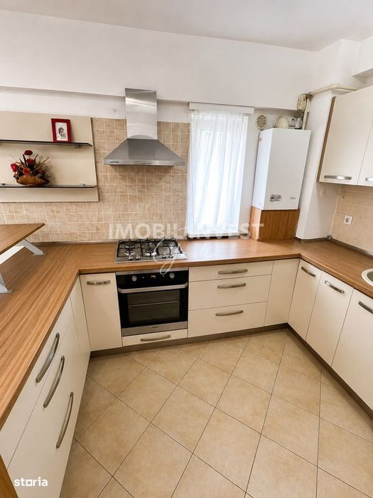 Apartament 3 camere | 61 mp | Parcare | Zona Stadion | 105.000 €