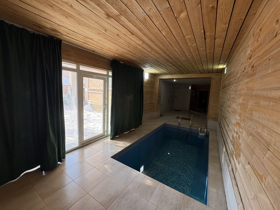 Сауна с бассейном
