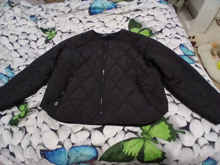Geaca Neagra Primăvara Zara