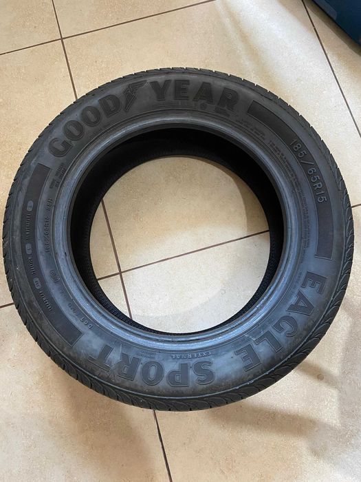 Покрышка 185/65R15