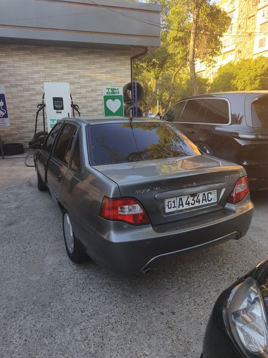Mashina xolati zo'r srochne sotiladi