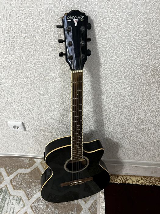 Гитара акустическая