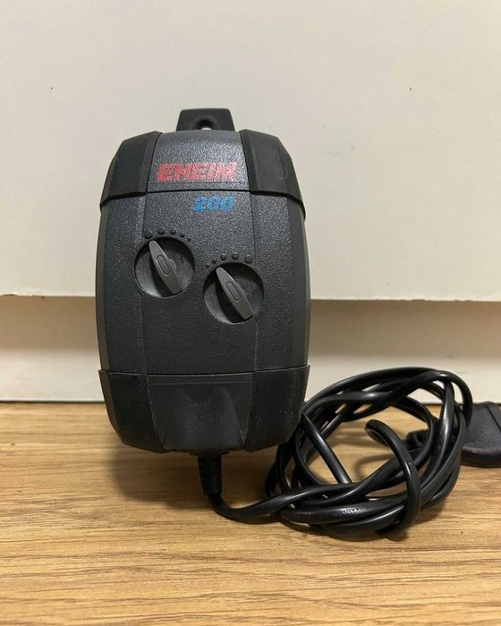 Помпи за въздух Eheim Air 100/200/400