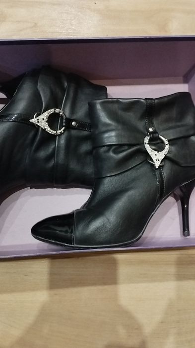 Продам ботильоны