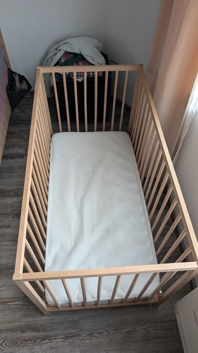 Бебешко креватче с матрак