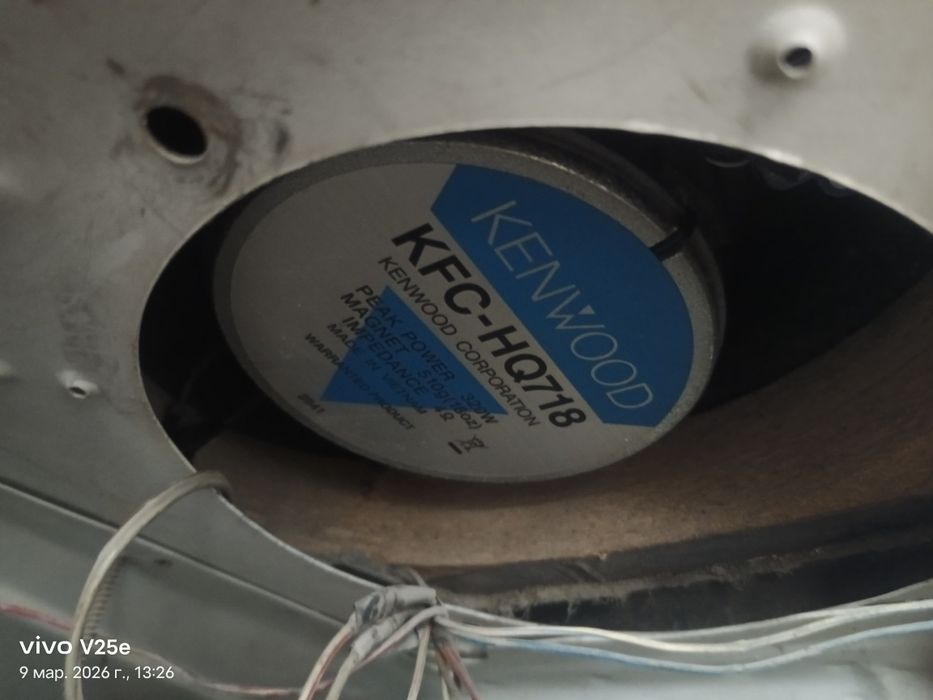 Kenwood 718 sotiladi ariginal