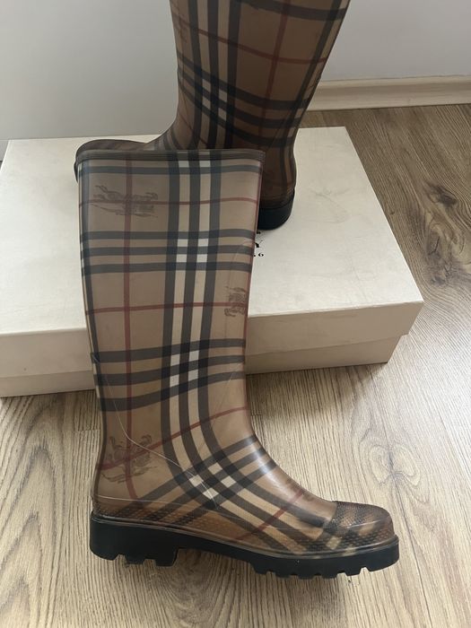Burberry гумени ботуши размер 38 оригинални