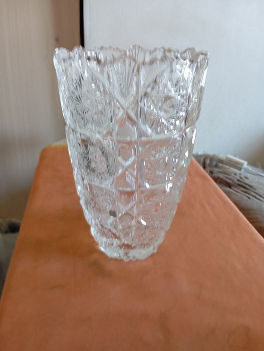 Ваза хрустальная