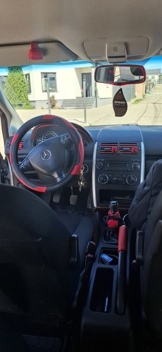 Vând Mercedes A150 benzina