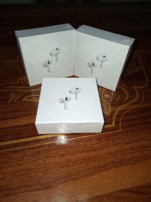Air pods pro white