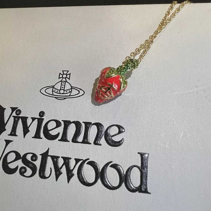 Vivienne Westwood Колие