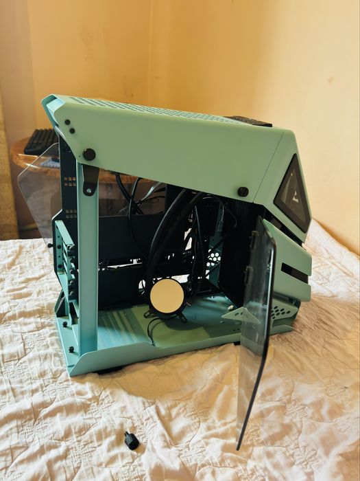 Компьютерный корпус Thermaltake АН Т200 Turquoise