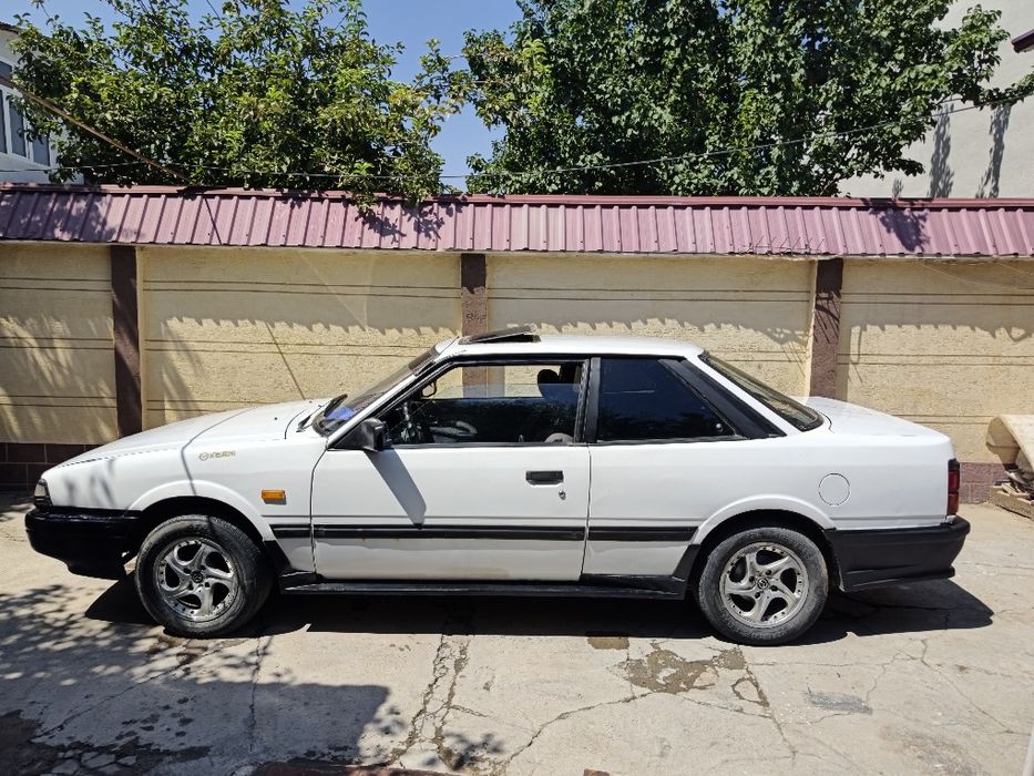 Продам автомобиль mazda 626