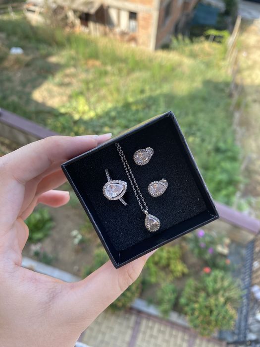 Уникален сребърен комплект “Сълза”