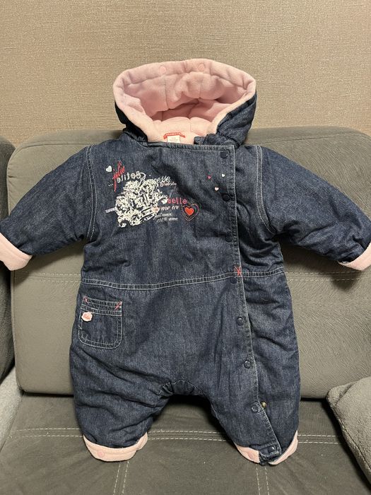 Бебешки космонавти и шапки