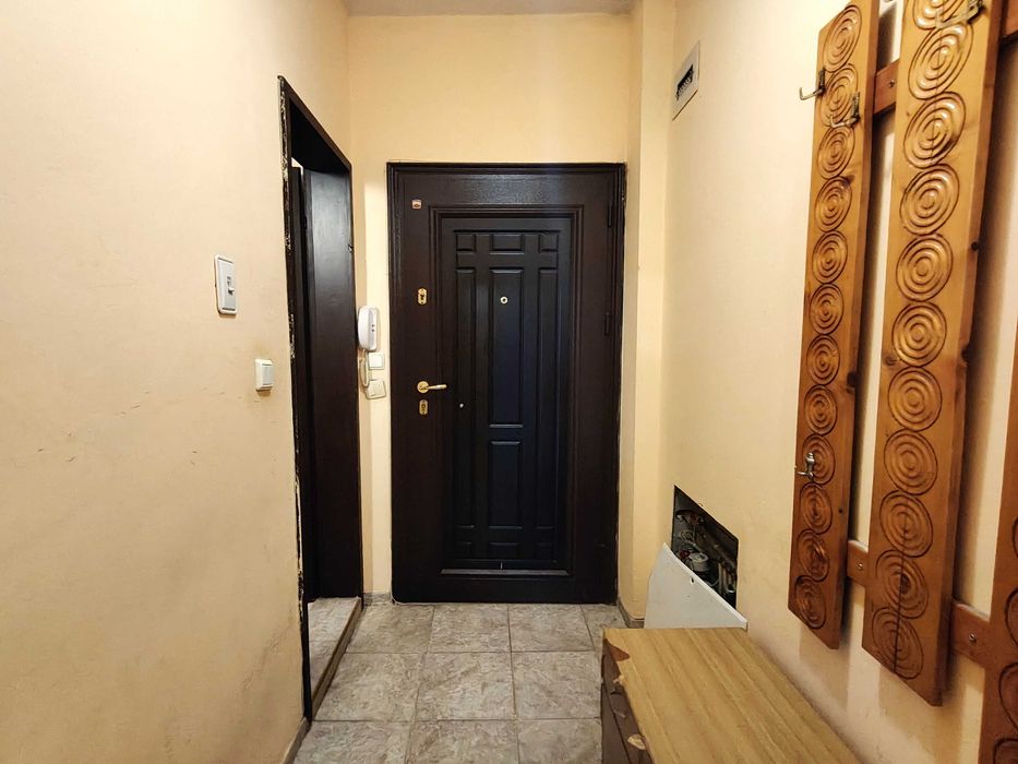 Дава се под наем Двустаен апартамент в София, Оборище - 67 кв.м за 447.78 € - Снимка #12