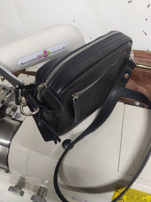 Барсетка кожаный