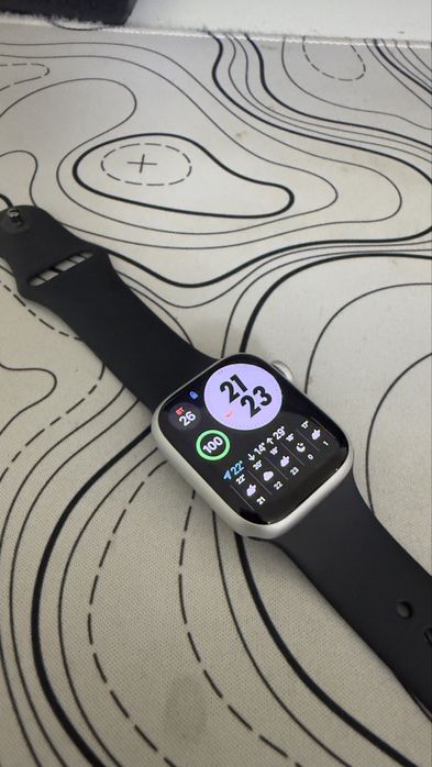 Продам Apple watch 8