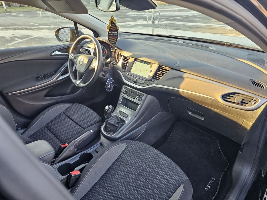 Opel Astra Sports Tourer 1.2 Business Benzina Manual 110 hp